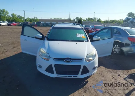 2014 Ford Focus Se from USA, damaged, VIN 1FADP3F24EL137056